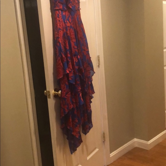 Alice +olivia red Dress new with the tag ￼ - Picture 6 of 7